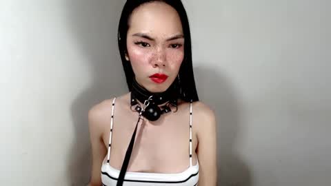 naughtypetiteangel online show from January 2026 07:23:02 AM