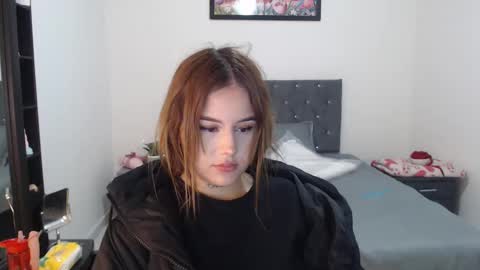 naughtyplayass online show from October 2025 07:01:02 PM