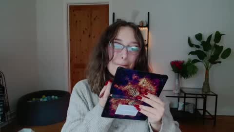 Snapshot of naughtyrapunzel7 chatting on December 2024 10:38:02 AM Ella - Naughty Rapunzel online show from December 2024 10:38:02 AM