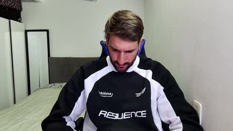 Nico online show from February 2026 07:56:02 PM