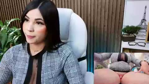 Snapshot of naugthyelli chatting on May 2026 09:57:01 PM online show from May 2026 09:57:01 PM