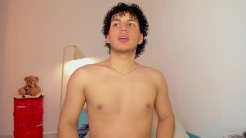 Natan online show from November 2025 07:29:02 AM