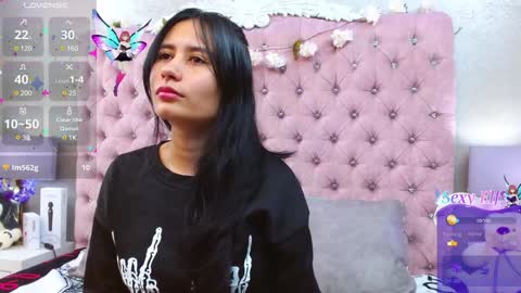 Snapshot of nayecloud chatting on January 2025 03:43:02 AM Naye online show from January 2025 03:43:02 AM