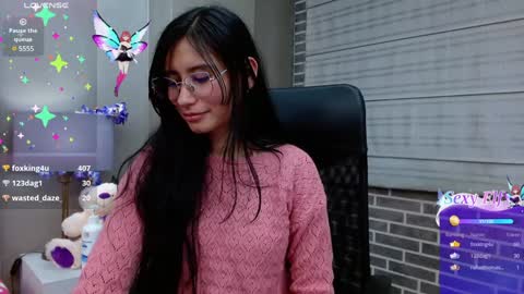 Snapshot of nayecloud chatting on January 2025 01:43:01 AM Naye online show from January 2025 01:43:01 AM