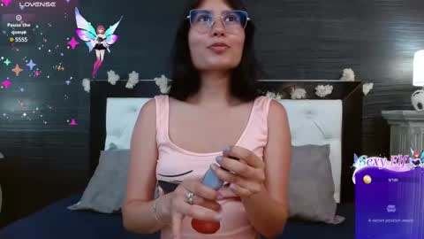 Snapshot of nayecloud chatting on February 2025 03:36:02 AM Naye online show from February 2025 03:36:02 AM