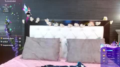 Snapshot of nayecloud chatting on February 2025 05:59:02 AM Naye online show from February 2025 05:59:02 AM