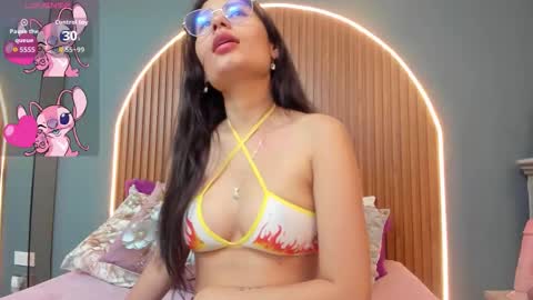 Snapshot of nayecloud chatting on September 2025 03:41:02 AM Naye online show from September 2025 03:41:02 AM