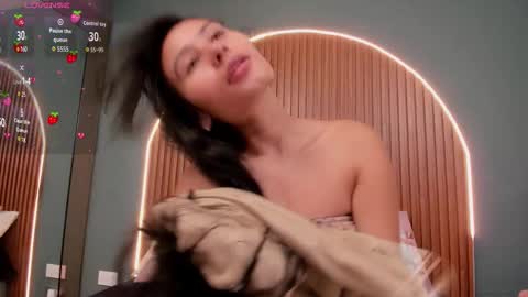 Snapshot of nayecloud chatting on October 2025 04:14:01 AM Naye online show from October 2025 04:14:01 AM