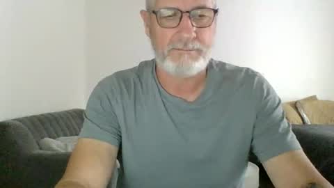 neckdown12 online show from February 2026 09:49:01 PM