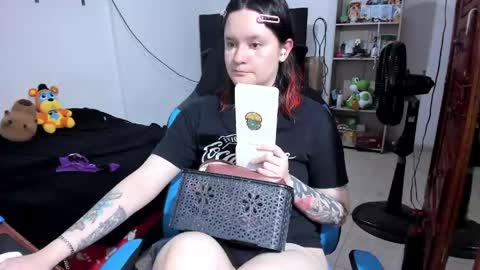 Geek Nicole    im Neeko UwU online show from May 2026 10:04:02 PM