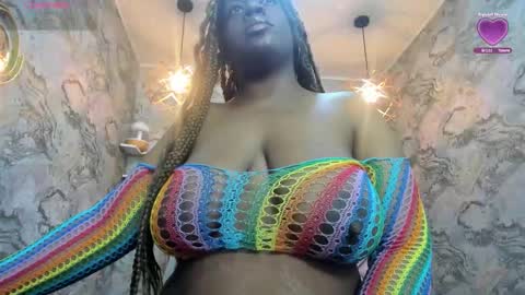 Snapshot of neffertiry_ebonny chatting on October 2025 04:15:02 PM Nefer online show from October 2025 04:15:02 PM
