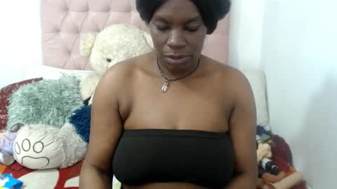 negrabig 38 online show from November 2025 08:13:02 AM