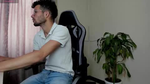 Snapshot of negreteth88 chatting on September 2025 06:44:02 PM Fernando Negreteth online show from September 2025 06:44:02 PM