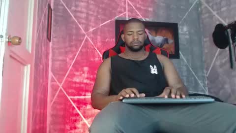 Snapshot of negritomeloso_k18 chatting on November 2025 02:05:01 PM negritomeloso_k18 online show from November 2025 02:05:01 PM