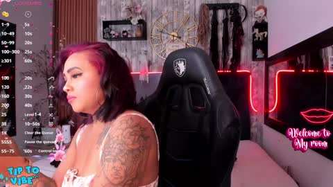 Snapshot of nekomisaki chatting on January 2025 02:56:02 PM Miah online show from January 2025 02:56:02 PM