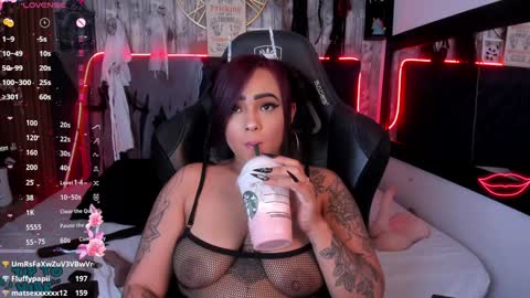 Snapshot of nekomisaki chatting on January 2025 03:07:01 PM Miah online show from January 2025 03:07:01 PM