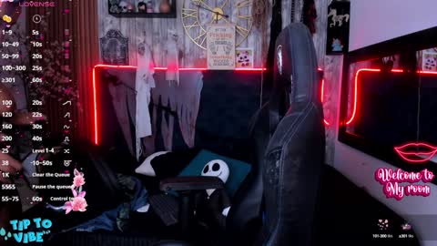 Snapshot of nekomisaki chatting on January 2025 12:15:02 PM Miah online show from January 2025 12:15:02 PM