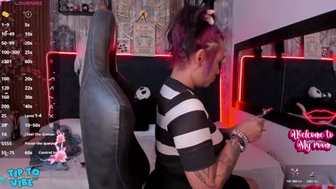 Snapshot of nekomisaki chatting on January 2025 12:11:02 PM Miah online show from January 2025 12:11:02 PM