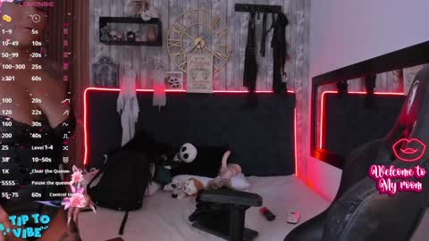 Snapshot of nekomisaki chatting on January 2025 11:41:01 AM Miah online show from January 2025 11:41:01 AM