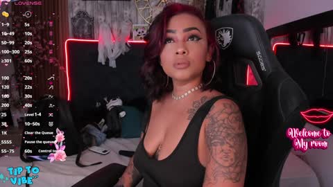 Snapshot of nekomisaki chatting on February 2025 12:37:01 PM Miah online show from February 2025 12:37:01 PM