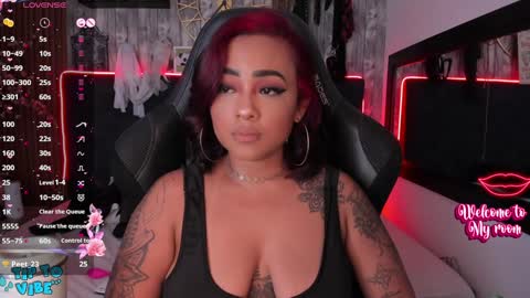 Snapshot of nekomisaki chatting on February 2025 03:39:01 PM Miah online show from February 2025 03:39:01 PM