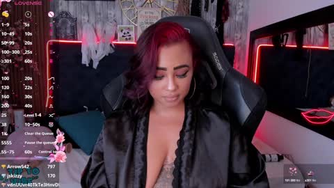 Snapshot of nekomisaki chatting on February 2025 11:28:02 PM Miah online show from February 2025 11:28:02 PM