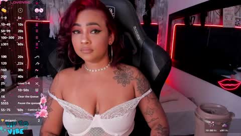 Snapshot of nekomisaki chatting on February 2025 01:32:01 PM Miah online show from February 2025 01:32:01 PM