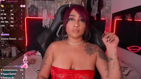 Snapshot of nekomisaki chatting on February 2025 02:59:02 PM Miah online show from February 2025 02:59:02 PM