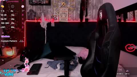 Snapshot of nekomisaki chatting on March 2025 11:28:01 AM Miah online show from March 2025 11:28:01 AM