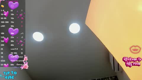 Snapshot of nekomisaki chatting on October 2025 12:05:02 PM Miah online show from October 2025 12:05:02 PM