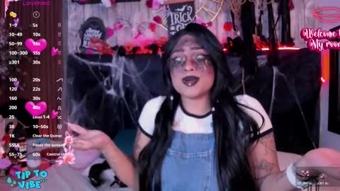 Snapshot of nekomisaki chatting on October 2025 12:06:01 PM Miah online show from October 2025 12:06:01 PM