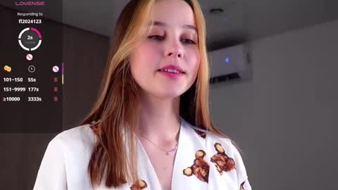 Snapshot of neldaaskins chatting on February 2025 01:41:02 AM Lana online show from February 2025 01:41:02 AM