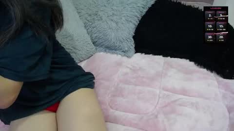 Snapshot of nenaa_stg chatting on September 2025 01:28:02 AM Sol Stg online show from September 2025 01:28:02 AM