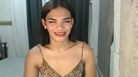 neomi online show from October 2025 07:19:01 AM