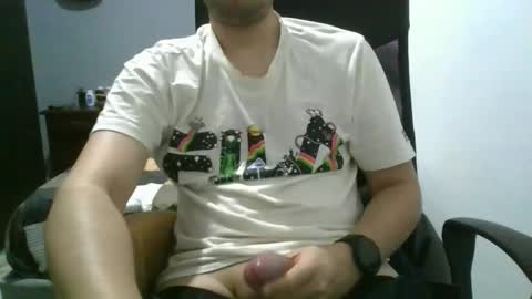 Snapshot of nerdxxx94 chatting on January 2026 05:11:02 AM MrBull online show from January 2026 05:11:02 AM