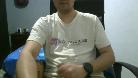 Snapshot of nerdxxx94 chatting on February 2026 04:44:01 AM MrBull online show from February 2026 04:44:01 AM