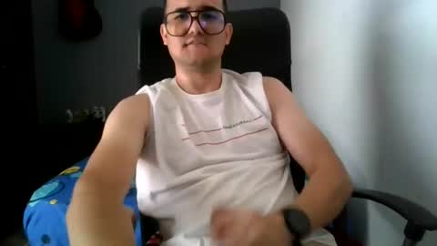 MrBull online show from August 2026 04:31:02 PM