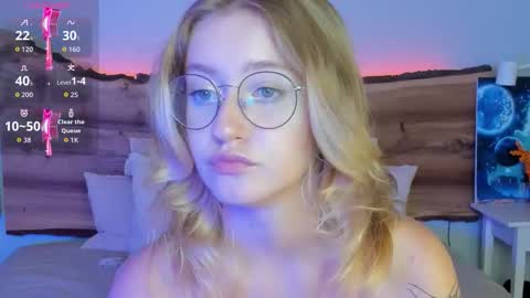 Nerissa online show from September 2025 07:48:01 PM
