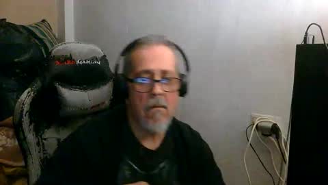 Snapshot of neron401 chatting on May 2026 10:15:02 PM neron401 online show from May 2026 10:15:02 PM