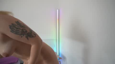 new dee online show from October 2025 04:09:01 AM