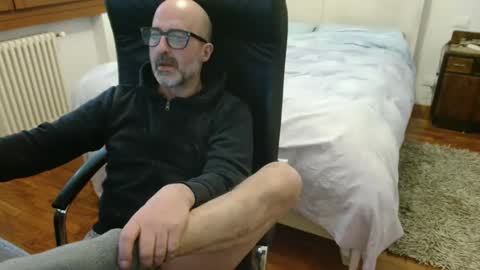 simi online show from March 2026 12:40:01 PM