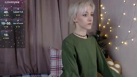 NextVibe1 online show from December 2025 06:38:02 PM