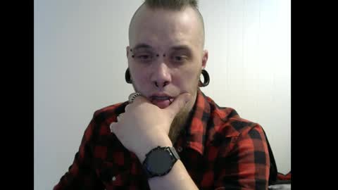 Snapshot of nezvers chatting on March 2025 12:17:02 AM YouPick online show from March 2025 12:17:02 AM