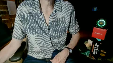 Snapshot of nfgwholoves2cum chatting on May 2026 02:18:02 AM NFG Nice Friendly Guy Dick online show from May 2026 02:18:02 AM