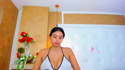 Snapshot of nia_princess52 chatting on November 2025 02:16:01 PM online show from November 2025 02:16:01 PM