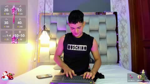 Niall  online show from December 2024 01:22:02 PM