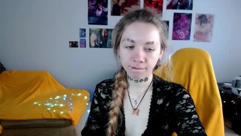 Snapshot of nica_kawaii chatting on May 2026 04:07:02 AM nica_kawaii online show from May 2026 04:07:02 AM