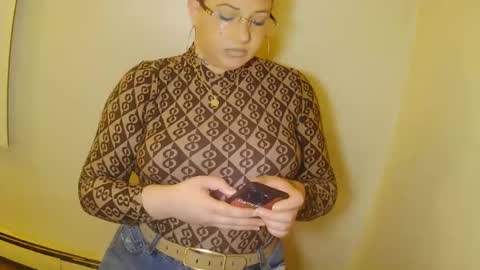 Nicci babyyy online show from November 2025 10:52:02 AM