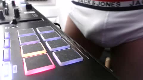 niceguy_69xx online show from February 2026 09:49:01 PM