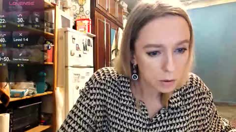 Kathrine online show from October 2025 05:20:02 PM